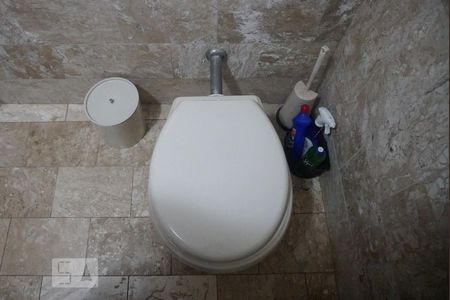 Casa à venda com 259m², 3 quartos e 2 vagasBanheiro da Suíte 2