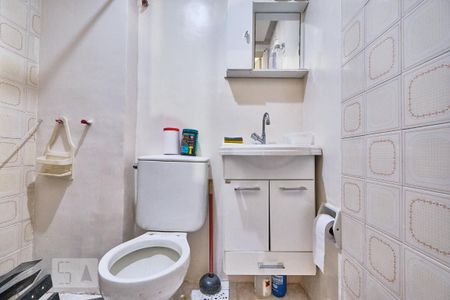 Apartamento para alugar com 70m², 2 quartos e 1 vagaBanheiro de Serviço