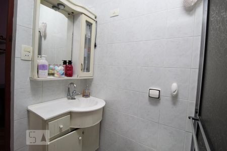 Casa à venda com 267m², 3 quartos e 8 vagasBanheiro suíte 1