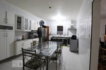 Casa à venda com 267m², 3 quartos e 8 vagasCozinha