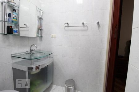 Casa à venda com 267m², 3 quartos e 8 vagasBanheiro suíte 2