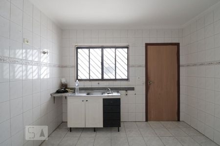 Cozinha  de casa para alugar com 2 quartos, 96m² em Vila Carrao, São Paulo