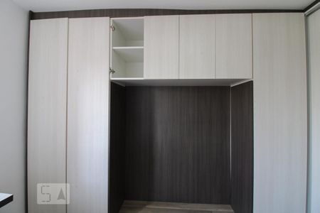 Quarto 1 de apartamento para alugar com 2 quartos, 58m² em Vila Gustavo, São Paulo