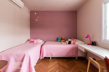 Apartamento à venda com 190m², 4 quartos e 2 vagas Apartamento à venda com 190m², 4 quartos e 2 vagasQuarto 3