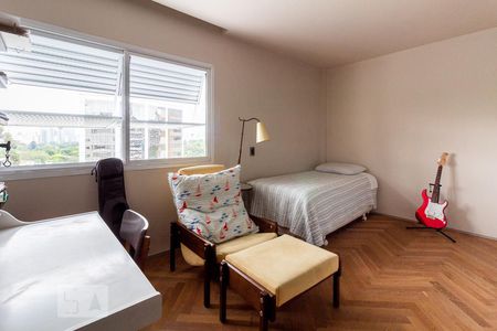 Apartamento à venda com 190m², 4 quartos e 2 vagas Apartamento à venda com 190m², 4 quartos e 2 vagasQuarto 2