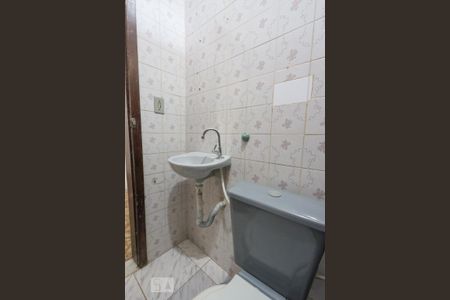 Casa para alugar com 46m², 1 quarto e sem vagaBanheiro
