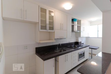 Apartamento para alugar com 120m², 2 quartos e 3 vagas Apartamento para alugar com 120m², 2 quartos e 3 vagasCozinha