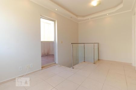 Apartamento para alugar com 120m², 2 quartos e 3 vagas Apartamento para alugar com 120m², 2 quartos e 3 vagasSala - Segundo andar