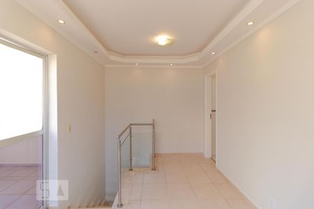 Apartamento para alugar com 120m², 2 quartos e 3 vagas Apartamento para alugar com 120m², 2 quartos e 3 vagasSala - Segundo andar