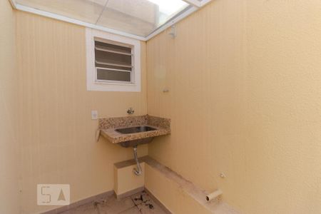 Apartamento para alugar com 120m², 2 quartos e 3 vagas Apartamento para alugar com 120m², 2 quartos e 3 vagasÁrea de Serviço