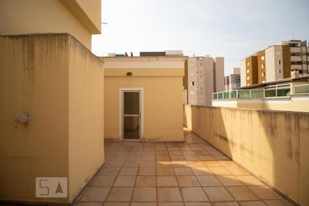 Apartamento para alugar com 120m², 2 quartos e 3 vagas Apartamento para alugar com 120m², 2 quartos e 3 vagasTerraço
