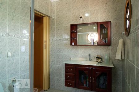 Casa à venda com 300m², 4 quartos e 5 vagasBanheiro da Suíte 3