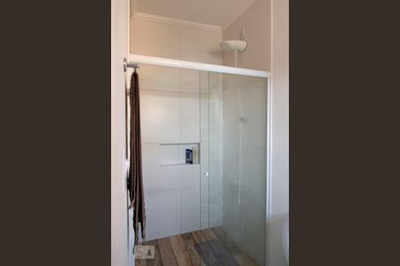 Casa à venda com 300m², 4 quartos e 5 vagasBanheiro da Suíte 4