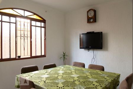 Sala de jantar de casa à venda com 4 quartos, 300m² em Jardim Cotiana, São Paulo