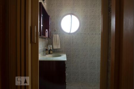 Casa à venda com 300m², 4 quartos e 5 vagasBanheiro da Suíte 3