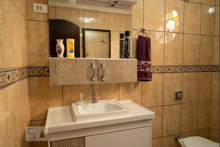 Lavabo de casa à venda com 4 quartos, 300m² em Jardim Cotiana, São Paulo