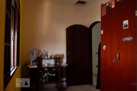 Casa à venda com 300m², 4 quartos e 5 vagasQuarto 2