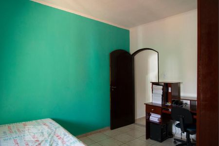 Casa à venda com 300m², 4 quartos e 5 vagasQuarto 4