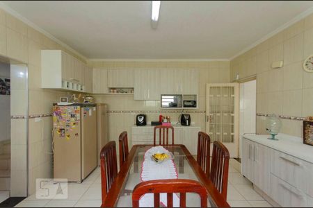 Casa à venda com 300m², 3 quartos e 5 vagas Casa à venda com 300m², 3 quartos e 5 vagasCozinha