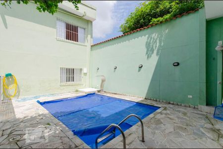 Casa à venda com 300m², 3 quartos e 5 vagas Casa à venda com 300m², 3 quartos e 5 vagasPiscina
