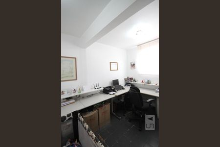 Casa de condomínio à venda com 245m², 5 quartos e 4 vagasEscritório