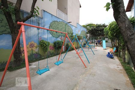 Casa de condomínio à venda com 245m², 5 quartos e 4 vagasPlayground