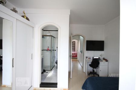 Casa de condomínio à venda com 245m², 5 quartos e 4 vagasSuíte 2