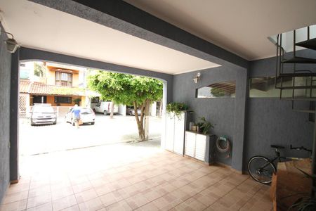 Casa de condomínio à venda com 245m², 5 quartos e 4 vagasGaragem