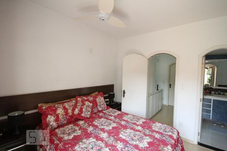 Suíte 1 de casa de condomínio à venda com 5 quartos, 245m² em Vila Moraes, São Paulo