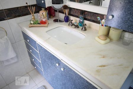 Casa de condomínio à venda com 245m², 5 quartos e 4 vagasSuíte 1