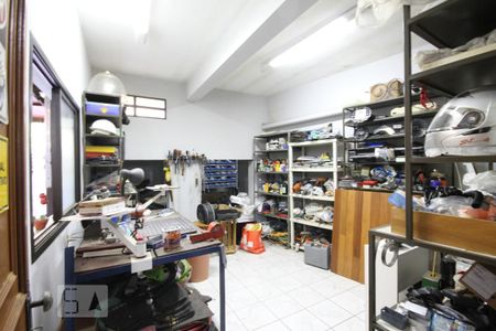 Casa à venda com 435m², 4 quartos e 8 vagasQuarto garagem