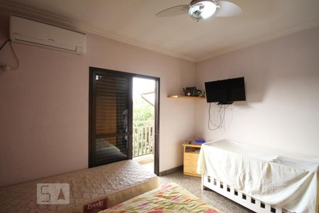 Casa à venda com 435m², 4 quartos e 8 vagasSuíte 3