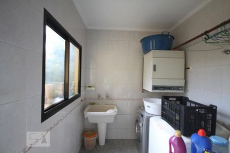 Casa à venda com 435m², 4 quartos e 8 vagasÁrea de Serviço