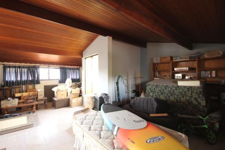 Casa à venda com 435m², 4 quartos e 8 vagasSoton