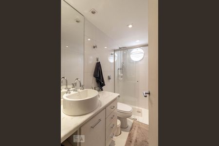 Apartamento à venda com 100m², 2 quartos e 1 vagaBanheiro Social