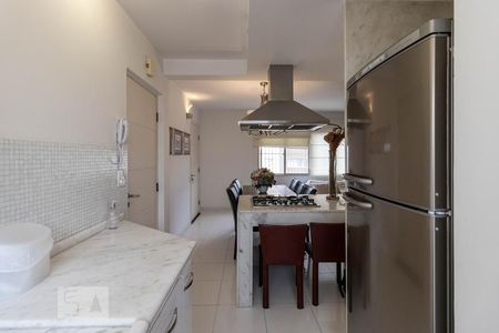 Apartamento à venda com 100m², 2 quartos e 1 vagaCozinha