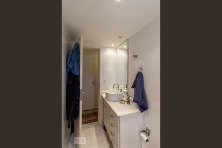 Apartamento à venda com 100m², 2 quartos e 1 vagaBanheiro Social