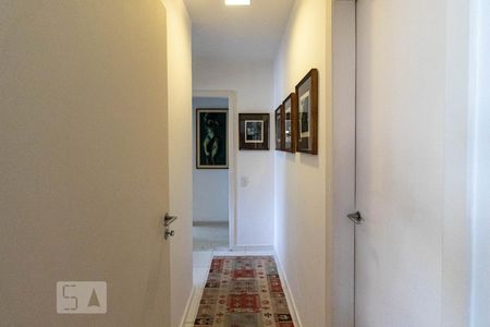 Corredor quartos de apartamento para alugar com 2 quartos, 100m² em Vila Olímpia, São Paulo