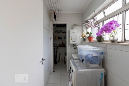 Apartamento à venda com 100m², 2 quartos e 1 vagaÁrea de Serviço