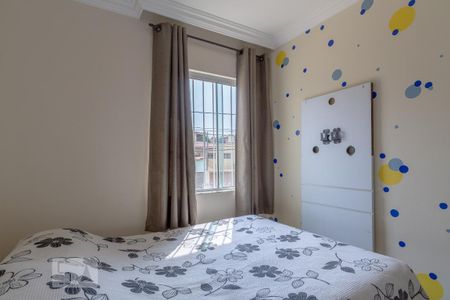 Quarto 1 de casa para alugar com 2 quartos, 65m² em Jardim Leblon, Belo Horizonte