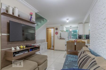 Sala de casa para alugar com 2 quartos, 65m² em Jardim Leblon, Belo Horizonte