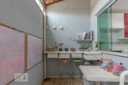 Casa para alugar com 65m², 2 quartos e 2 vagas Casa para alugar com 65m², 2 quartos e 2 vagasÁrea de serviço