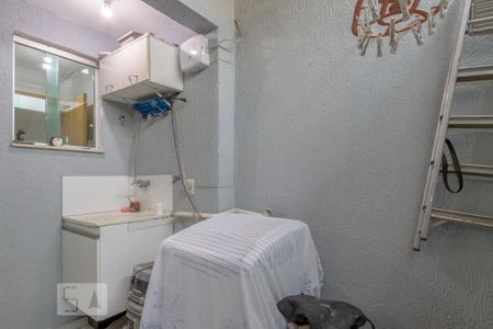 Casa para alugar com 65m², 2 quartos e 2 vagas Casa para alugar com 65m², 2 quartos e 2 vagasÁrea de serviço