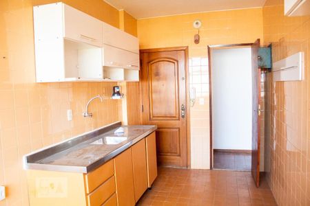 Apartamento à venda com 120m², 4 quartos e 2 vagas Apartamento à venda com 120m², 4 quartos e 2 vagasCozinha