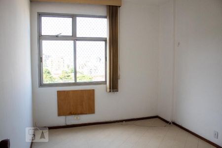 Apartamento à venda com 120m², 4 quartos e 2 vagas Apartamento à venda com 120m², 4 quartos e 2 vagasQuarto 4