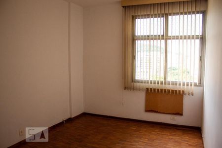 Apartamento à venda com 120m², 4 quartos e 2 vagas Apartamento à venda com 120m², 4 quartos e 2 vagasQuarto 3