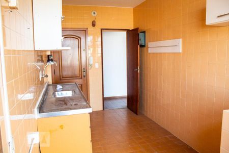 Apartamento à venda com 120m², 4 quartos e 2 vagas Apartamento à venda com 120m², 4 quartos e 2 vagasCozinha
