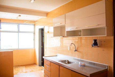Apartamento à venda com 120m², 4 quartos e 2 vagas Apartamento à venda com 120m², 4 quartos e 2 vagasCozinha