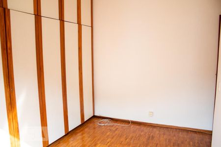 Apartamento à venda com 120m², 4 quartos e 2 vagas Apartamento à venda com 120m², 4 quartos e 2 vagasQuarto 2