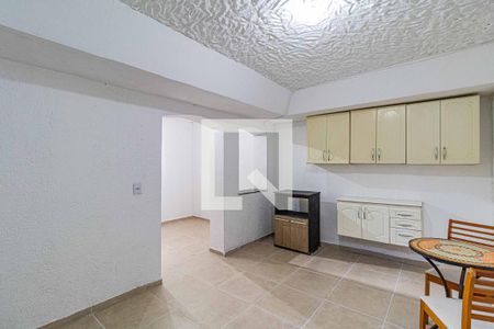Cozinha de casa para alugar com 1 quarto, 60m² em Jardim das Vertentes, São Paulo